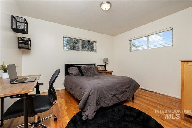 1025 W Highland View Dr, Boise, ID 83702