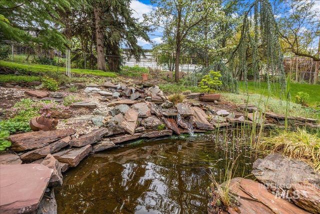 1025 W Highland View Dr, Boise, ID 83702