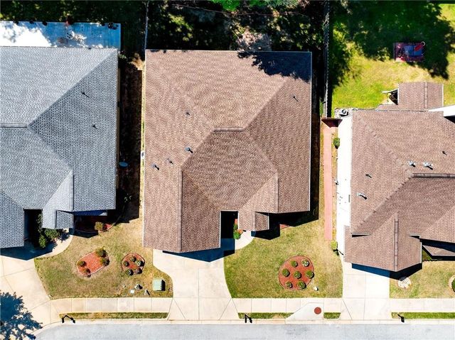 70 Sylvan Loop, Fayetteville, GA 30214