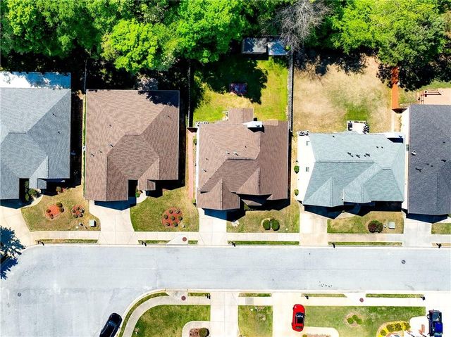 70 Sylvan Loop, Fayetteville, GA 30214