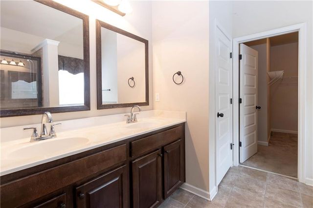 70 Sylvan Loop, Fayetteville, GA 30214