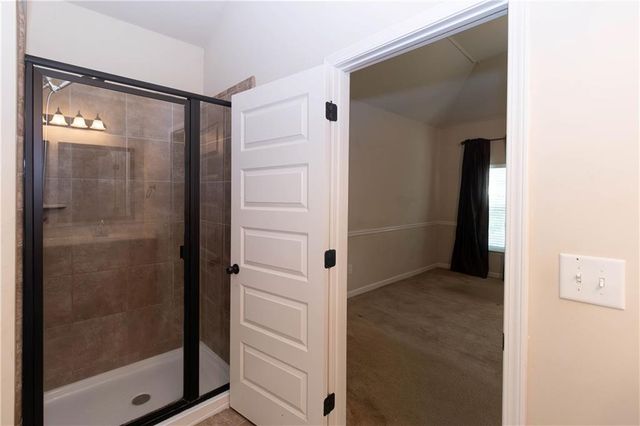 70 Sylvan Loop, Fayetteville, GA 30214