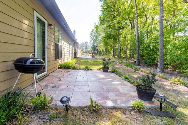 70 Sylvan Loop, Fayetteville, GA 30214