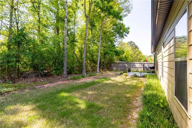 70 Sylvan Loop, Fayetteville, GA 30214