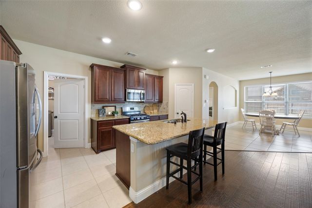 4015 Gray Wolf Drive, Melissa, TX 75454