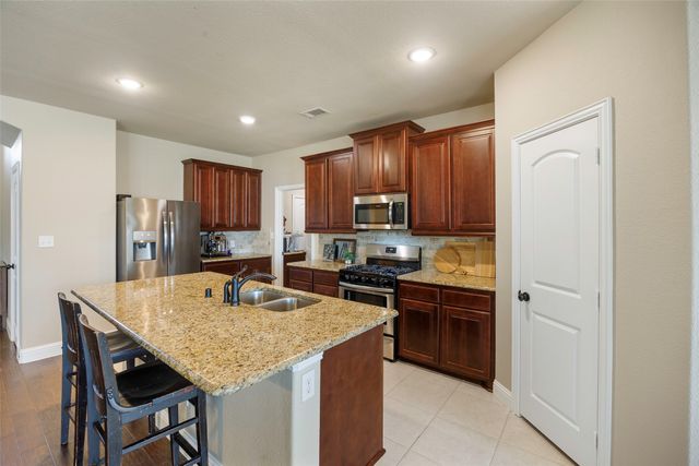 4015 Gray Wolf Drive, Melissa, TX 75454