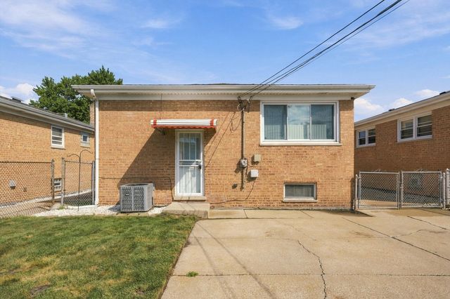 550 Yates Avenue, Calumet City, IL 60409