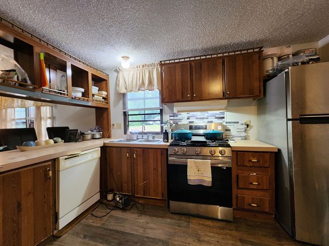 1135 Cane Ridge Rd, Hohenwald, TN 38462