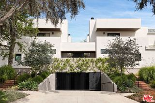 939 15th Street 8, Santa Monica, CA 90403