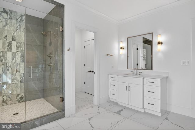 5510 BRITE DR, Bethesda, MD 20817