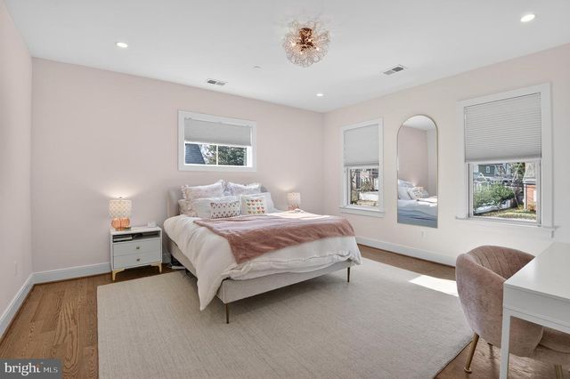 5510 BRITE DR, Bethesda, MD 20817