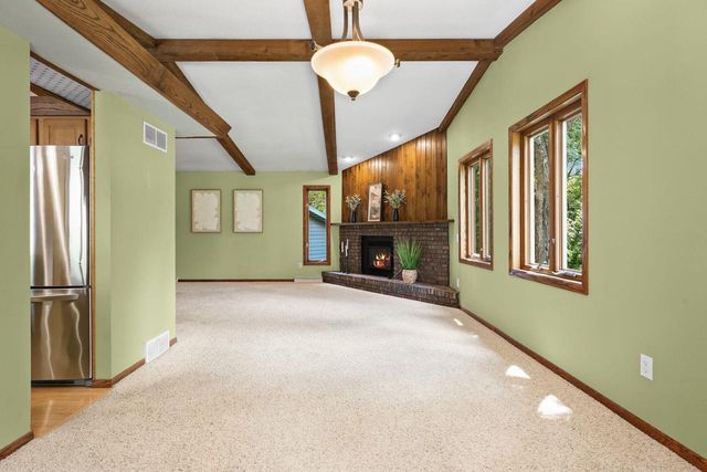 7807 Big Timber Trail, Middleton, WI 53562