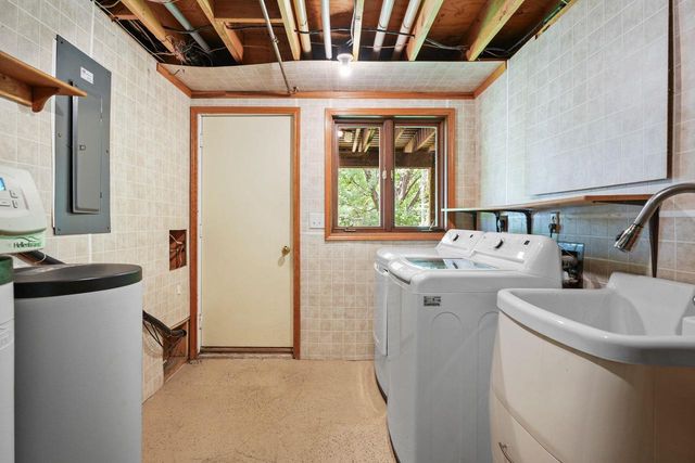 7807 Big Timber Trail, Middleton, WI 53562