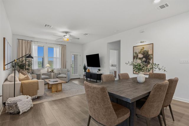 858 Papaya DR, Buda, TX 78610