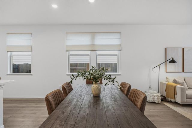 858 Papaya DR, Buda, TX 78610