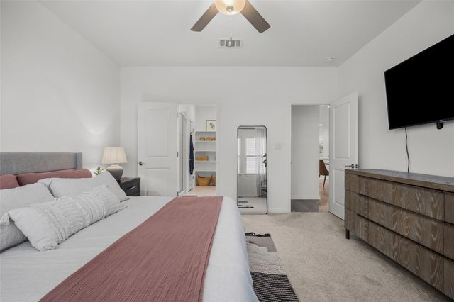 858 Papaya DR, Buda, TX 78610