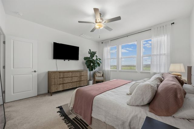 858 Papaya DR, Buda, TX 78610