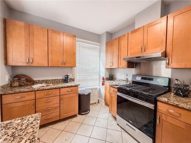 5642 Solway St, Squirrel Hill, PA 15217
