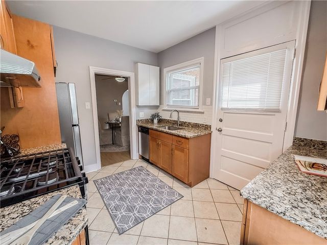 5642 Solway St, Squirrel Hill, PA 15217