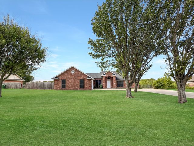 235 Ridge Oak Drive, Red Oak, TX 75154