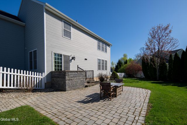 43 Chester Drive, Halfmoon, NY 12188
