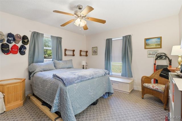 2434 W Gardenia Drive, Citrus Springs, FL 34434