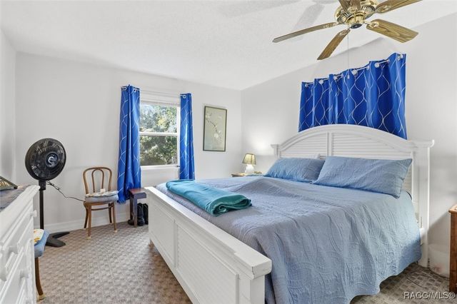 2434 W Gardenia Drive, Citrus Springs, FL 34434