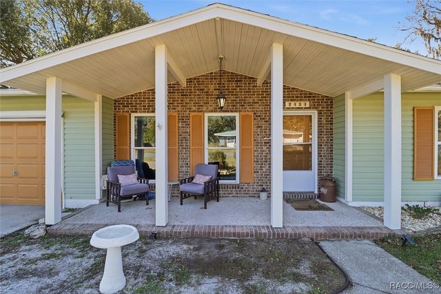 2434 W Gardenia Drive, Citrus Springs, FL 34434