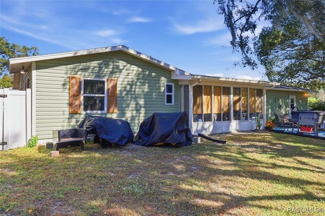 2434 W Gardenia Drive, Citrus Springs, FL 34434