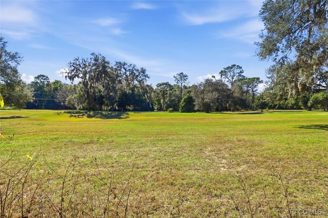 2434 W Gardenia Drive, Citrus Springs, FL 34434