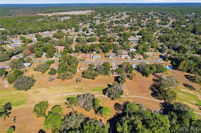 2434 W Gardenia Drive, Citrus Springs, FL 34434