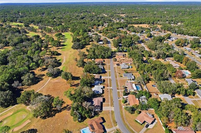 2434 W Gardenia Drive, Citrus Springs, FL 34434