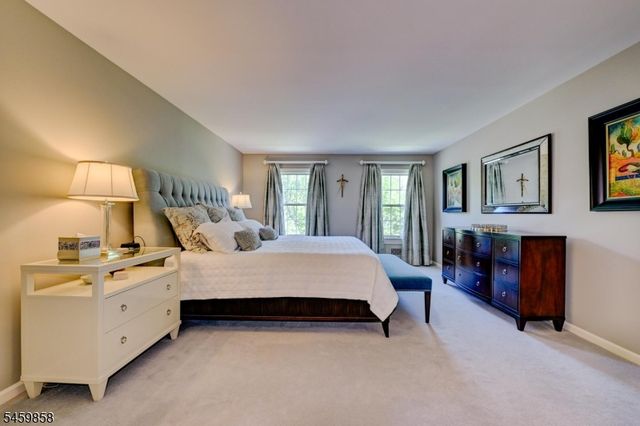 43 BERNARD St, Branchburg Twp., NJ 08876