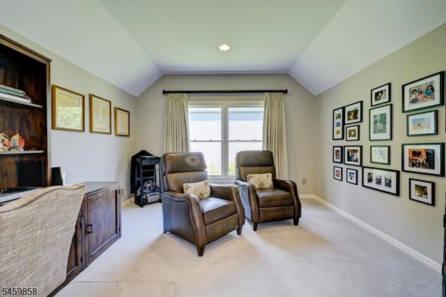 43 BERNARD St, Branchburg Twp., NJ 08876