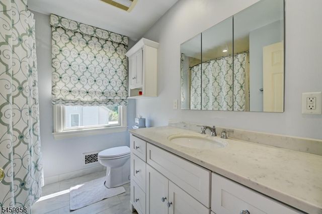 43 BERNARD St, Branchburg Twp., NJ 08876