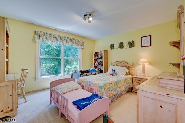 43 BERNARD St, Branchburg Twp., NJ 08876