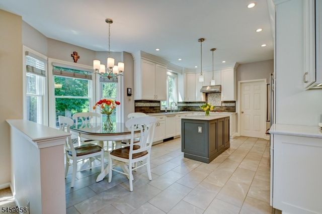 43 BERNARD St, Branchburg Twp., NJ 08876