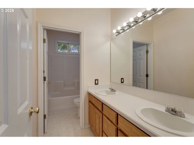 15587 Sw ORIOLE Ct, Sherwood, OR 97140
