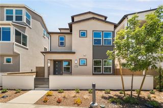 410 Lobata, Irvine, CA 92618