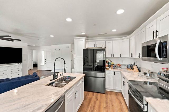 2024 Ellis Street, Modesto, CA 95354