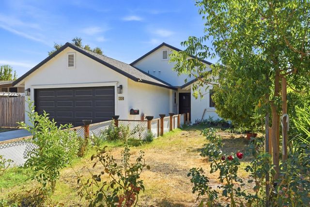 2024 Ellis Street, Modesto, CA 95354