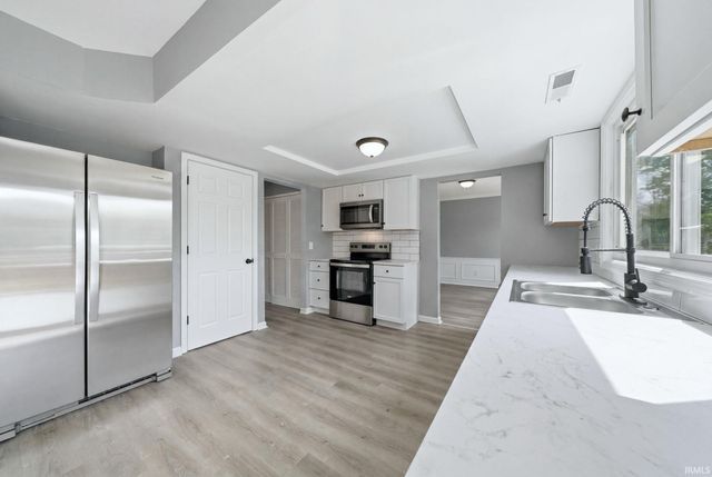 5226 Brookview Drive, Fort Wayne, IN 46835