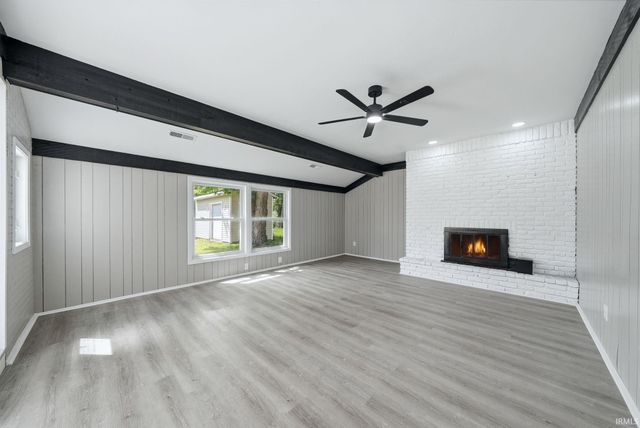 5226 Brookview Drive, Fort Wayne, IN 46835
