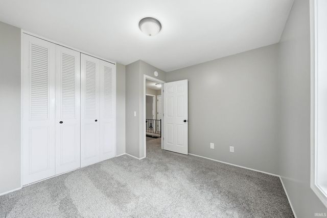 5226 Brookview Drive, Fort Wayne, IN 46835