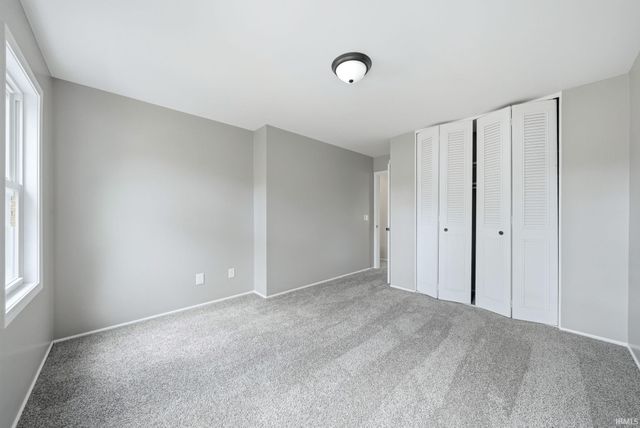 5226 Brookview Drive, Fort Wayne, IN 46835