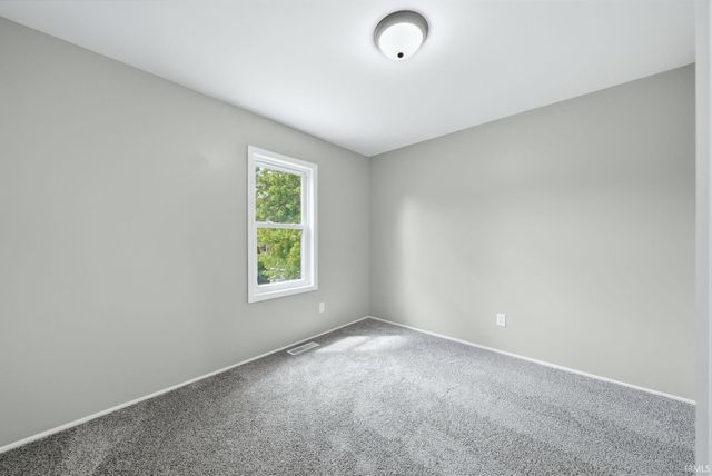 5226 Brookview Drive, Fort Wayne, IN 46835