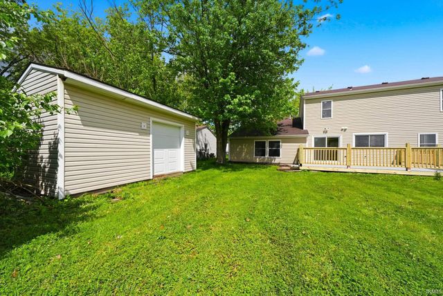 5226 Brookview Drive, Fort Wayne, IN 46835