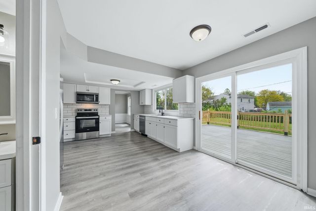 5226 Brookview Drive, Fort Wayne, IN 46835