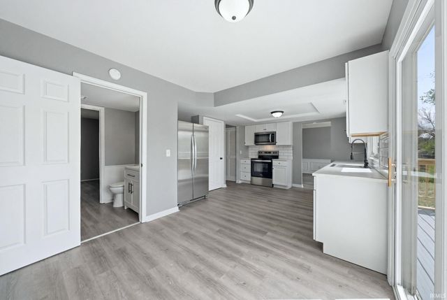 5226 Brookview Drive, Fort Wayne, IN 46835