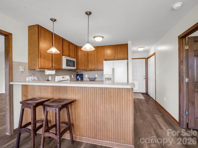 485 Mountain Lookout Drive, Bostic, NC 28018